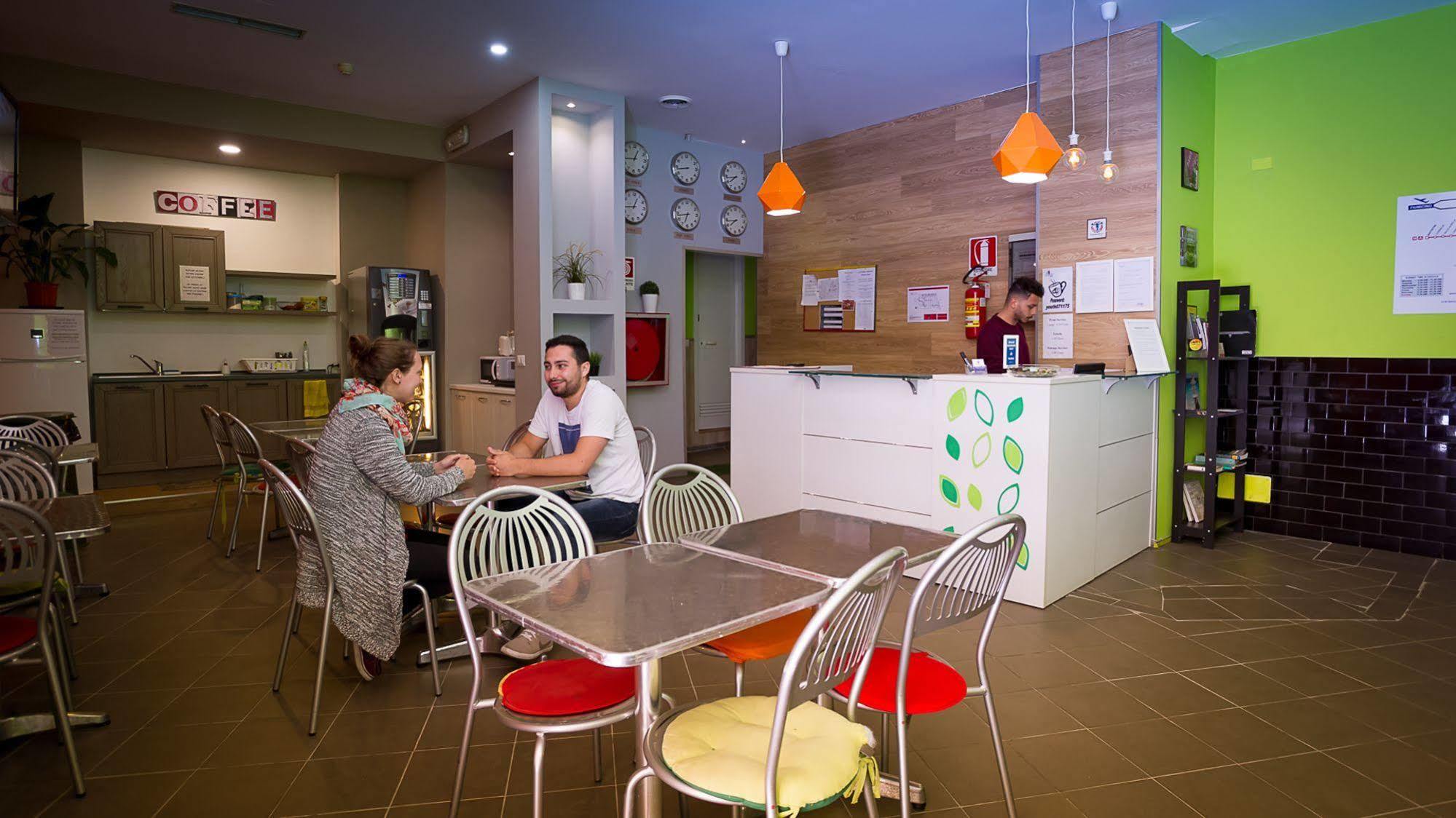 Youth Station Auberge de jeunesse